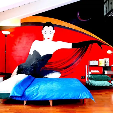 Casa * Milan